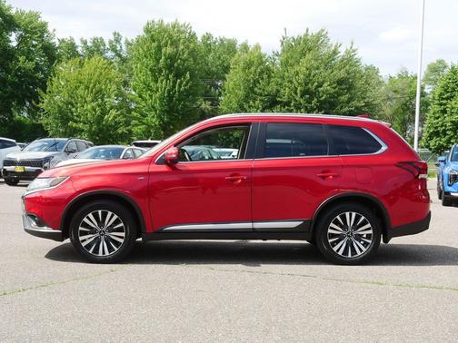 Red Diamond 2020 Mitsubishi Outlander GT