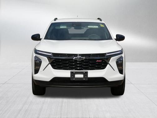 Summit White 2025 Chevrolet Trax FWD 2RS