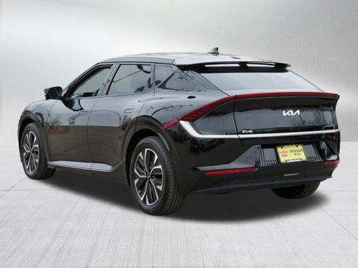 Aurora Black Pearl 2024 Kia EV6 Wind