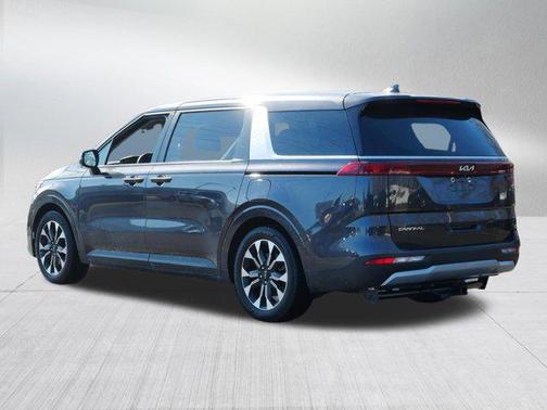 2024 Kia Carnival EX