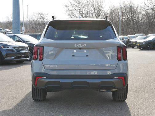 2024 Kia Sorento EX