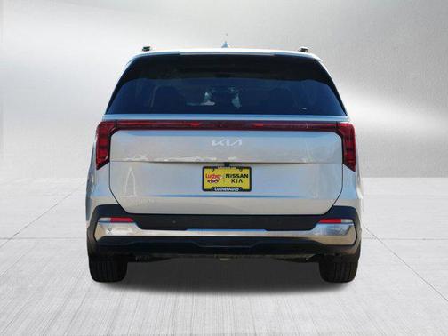 2025 Kia Carnival SX