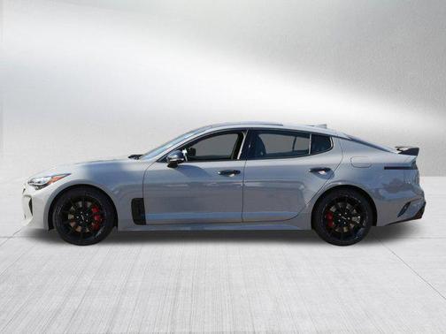 Ceramic Silver 2022 Kia Stinger GT2