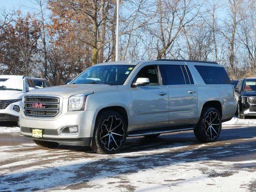 2017 GMC Yukon XL SLT