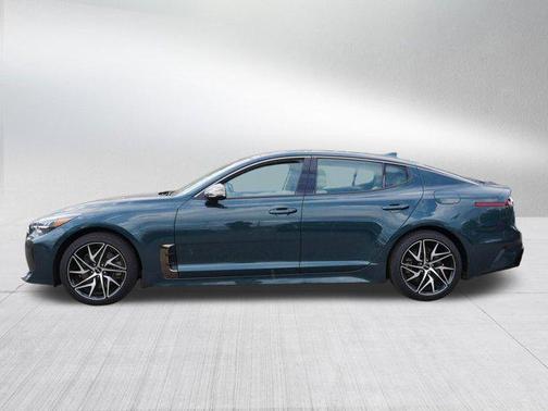 2023 Kia Stinger GT-Line