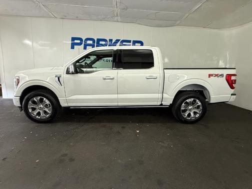 STAR WHITE METALLIC TRICOAT 2022 Ford F-150 PLATINUM