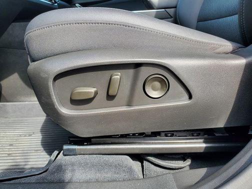 Mosaic Black Metallic 2026 Chevrolet Equinox LT