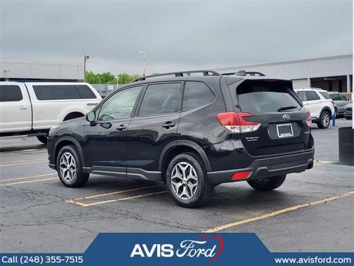 2022 Subaru Forester Premium