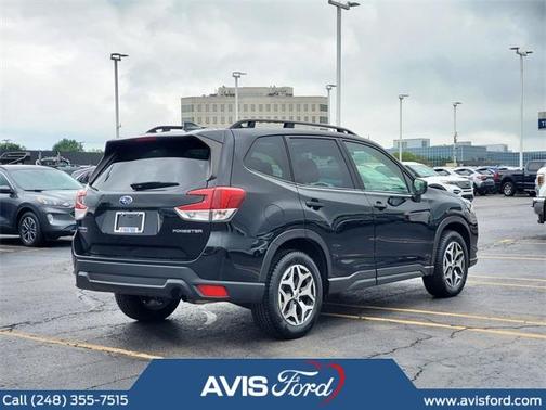 2022 Subaru Forester Premium