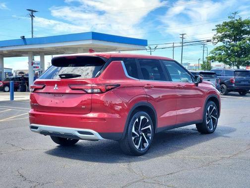 2024 Mitsubishi Outlander SE Black Edition