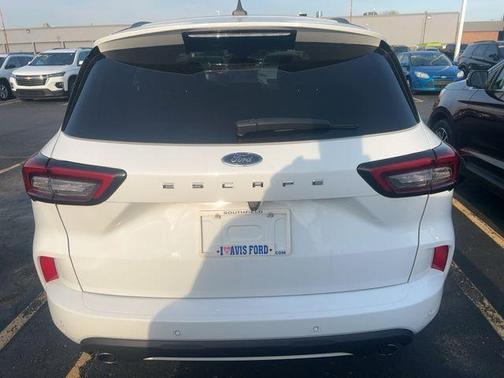 Oxford White 2023 Ford Escape ST-Line