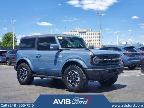 Azure Gray Metallic 2023 Ford Bronco Outer Banks