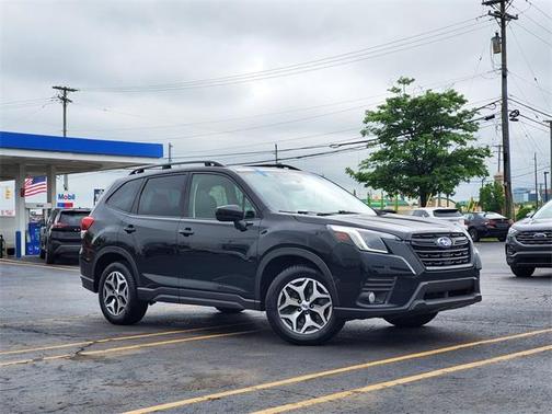 2022 Subaru Forester Premium
