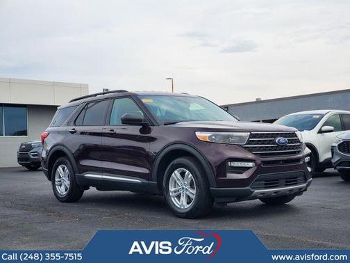 Jewel Red Metallic 2022 Ford Explorer XLT