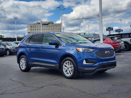 Blue Metallic 2023 Ford Edge SEL