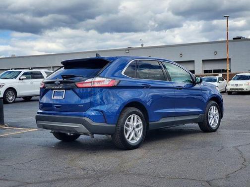 Blue Metallic 2023 Ford Edge SEL