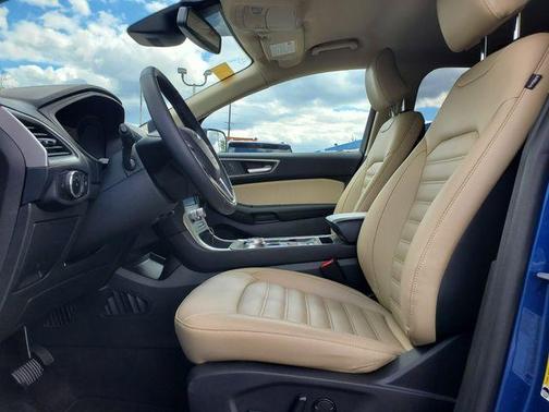 Blue Metallic 2023 Ford Edge SEL