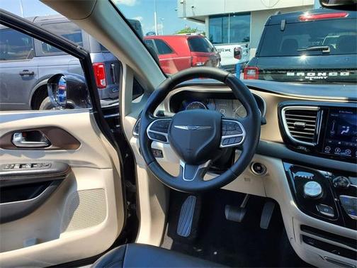 2018 Chrysler Pacifica Touring-L Plus