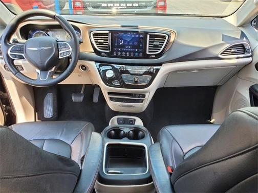 2018 Chrysler Pacifica Touring-L Plus