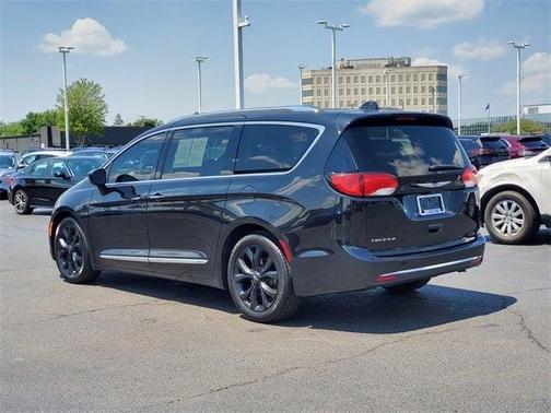 2018 Chrysler Pacifica Touring-L Plus