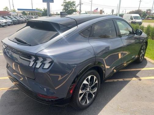 2021 Ford Mustang Mach-E Premium