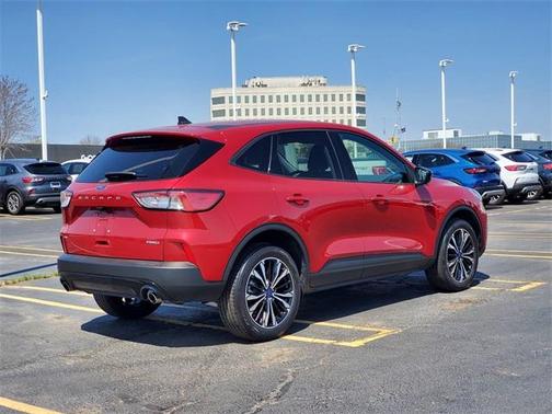 2022 Ford Escape SE