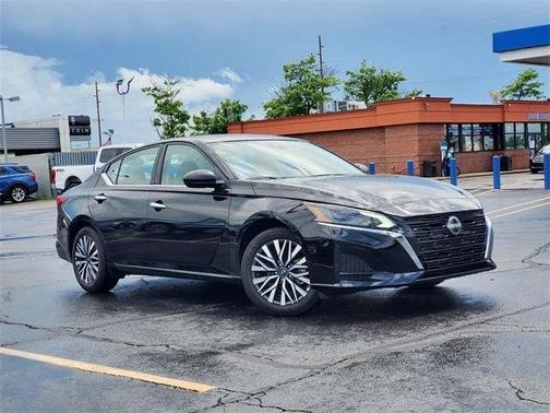 2025 Nissan Altima SV