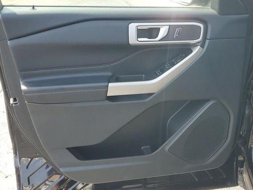 Black Metallic 2023 Ford Explorer XLT