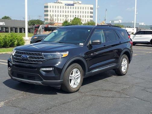 Black Metallic 2023 Ford Explorer XLT