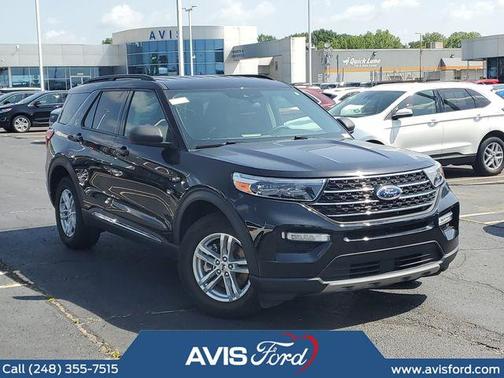 Black Metallic 2023 Ford Explorer XLT
