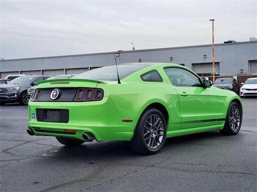 2014 Ford Mustang V6 Premium