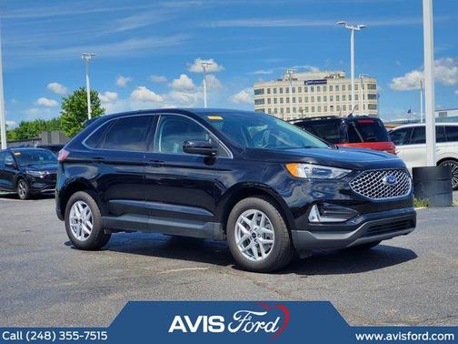 Black Metallic 2024 Ford Edge SEL