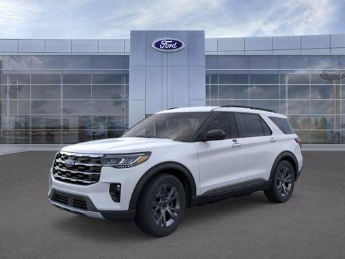Deep Emerald Green Clearcoat 2026 Ford Explorer Active