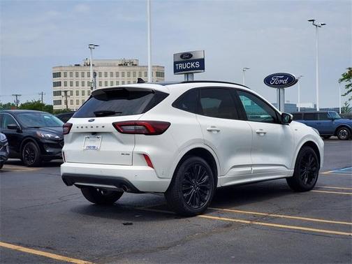 2023 Ford Escape ST-Line Elite