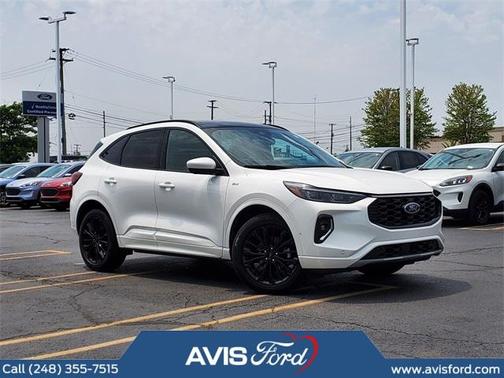 2023 Ford Escape ST-Line Elite