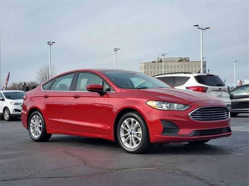 2020 Ford Fusion SE