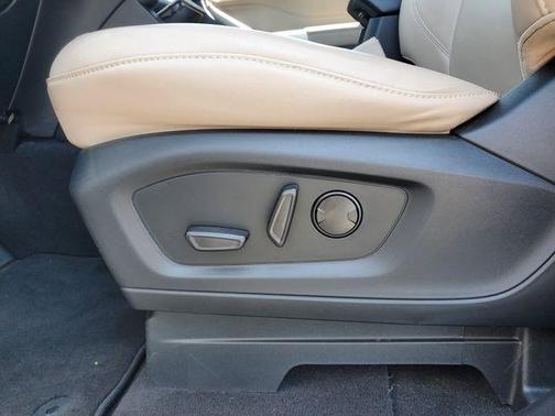 Gray Metallic 2023 Ford Explorer XLT