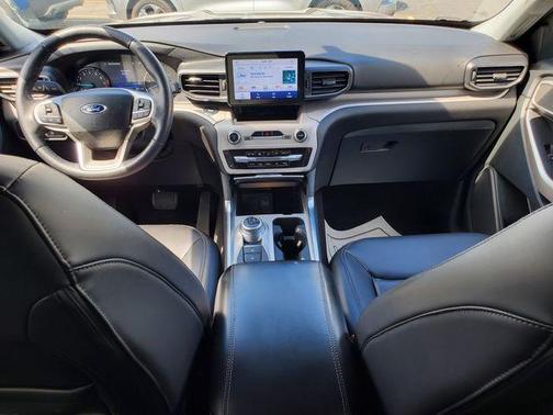 Black Metallic 2023 Ford Explorer XLT