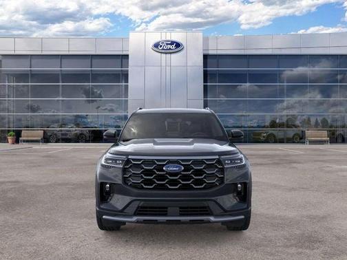 Black Metallic 2026 Ford Explorer Platinum