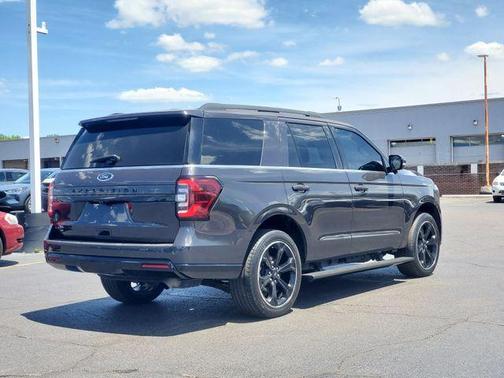 Dark Matter Metallic 2023 Ford Expedition Limited