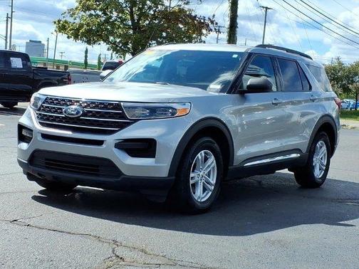 Silver Metallic 2023 Ford Explorer XLT