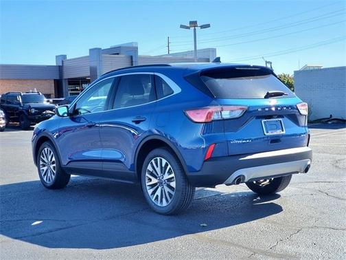 2022 Ford Escape Titanium