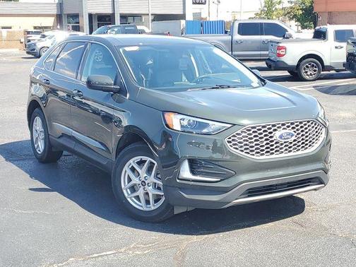 Green Metallic 2023 Ford Edge SEL