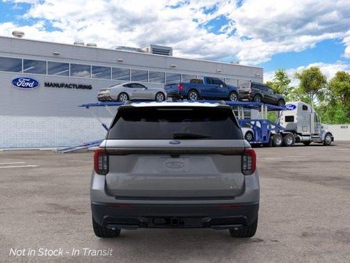 Gray Metallic 2026 Ford Explorer ST-Line
