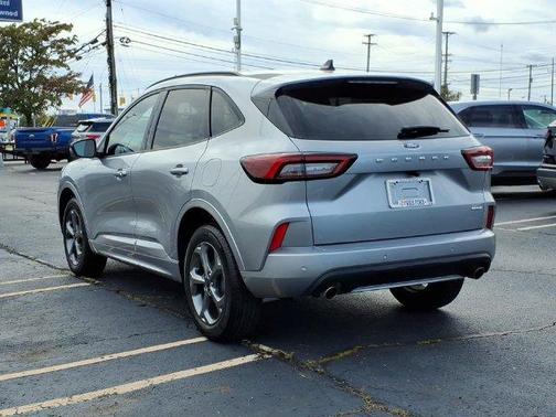 Silver Metallic 2024 Ford Escape ST-Line
