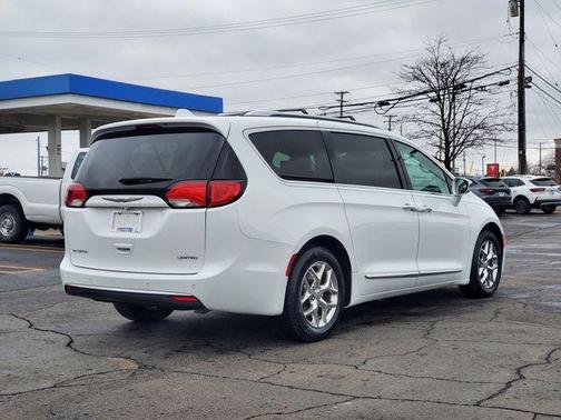 2019 Chrysler Pacifica Limited