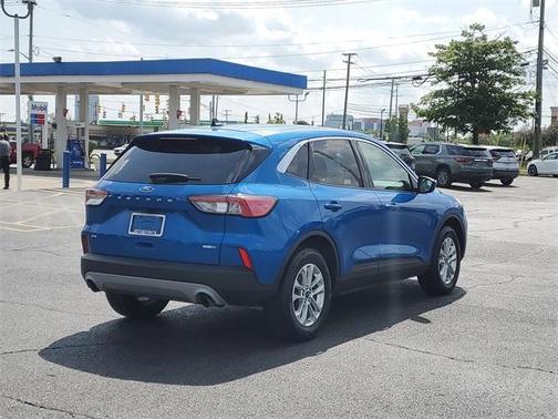 2020 Ford Escape SE