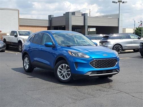 2020 Ford Escape SE