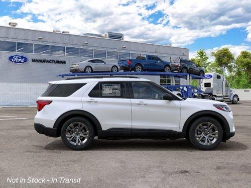 White Metallic 2027 Ford Explorer