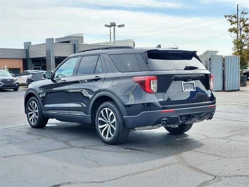 2023 Ford Explorer ST-Line